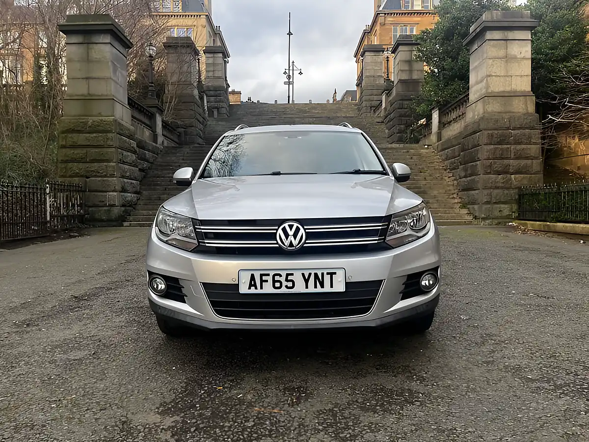 Used 2015 Volkswagen Tiguan Match Silver - Interior and Exterior details 4