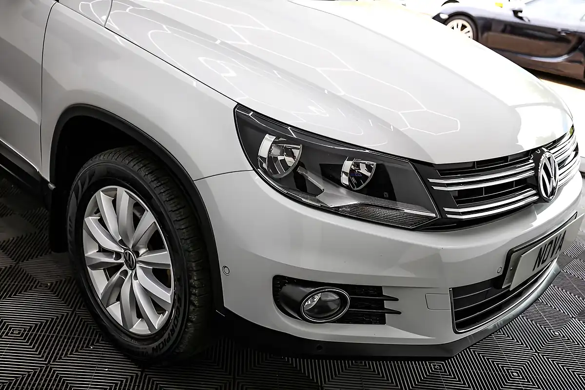 Used 2015 Volkswagen Tiguan Match White - Interior and Exterior details 16