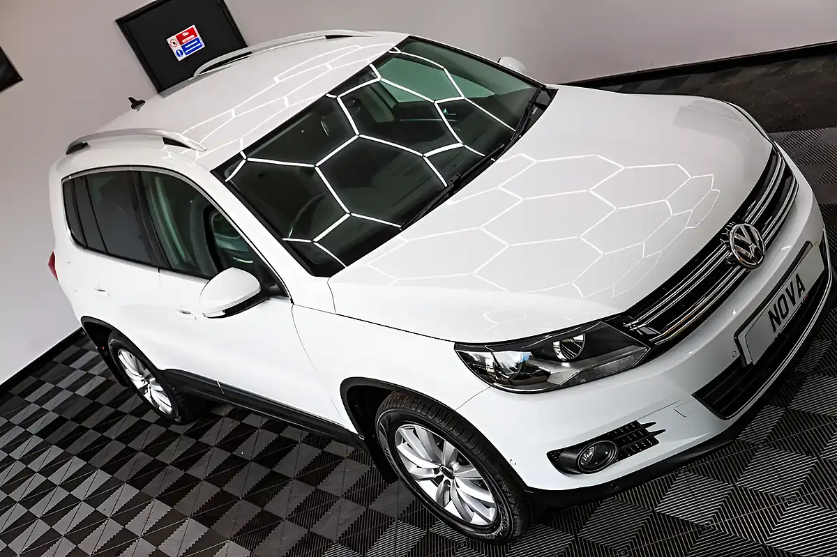 Used 2015 Volkswagen Tiguan Match White - Interior and Exterior details 3