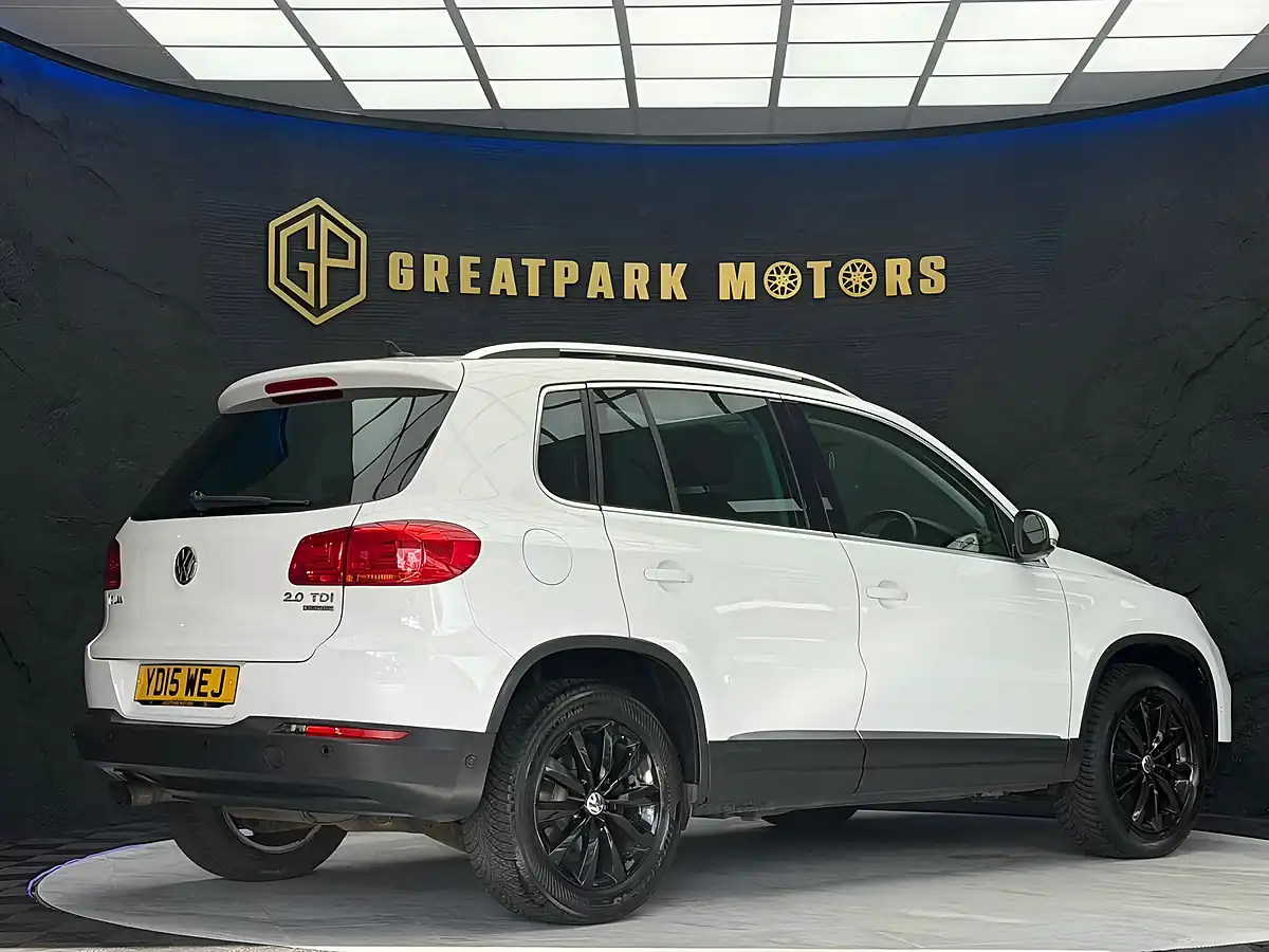 Used 2015 Volkswagen Tiguan Match White - Interior and Exterior details 5