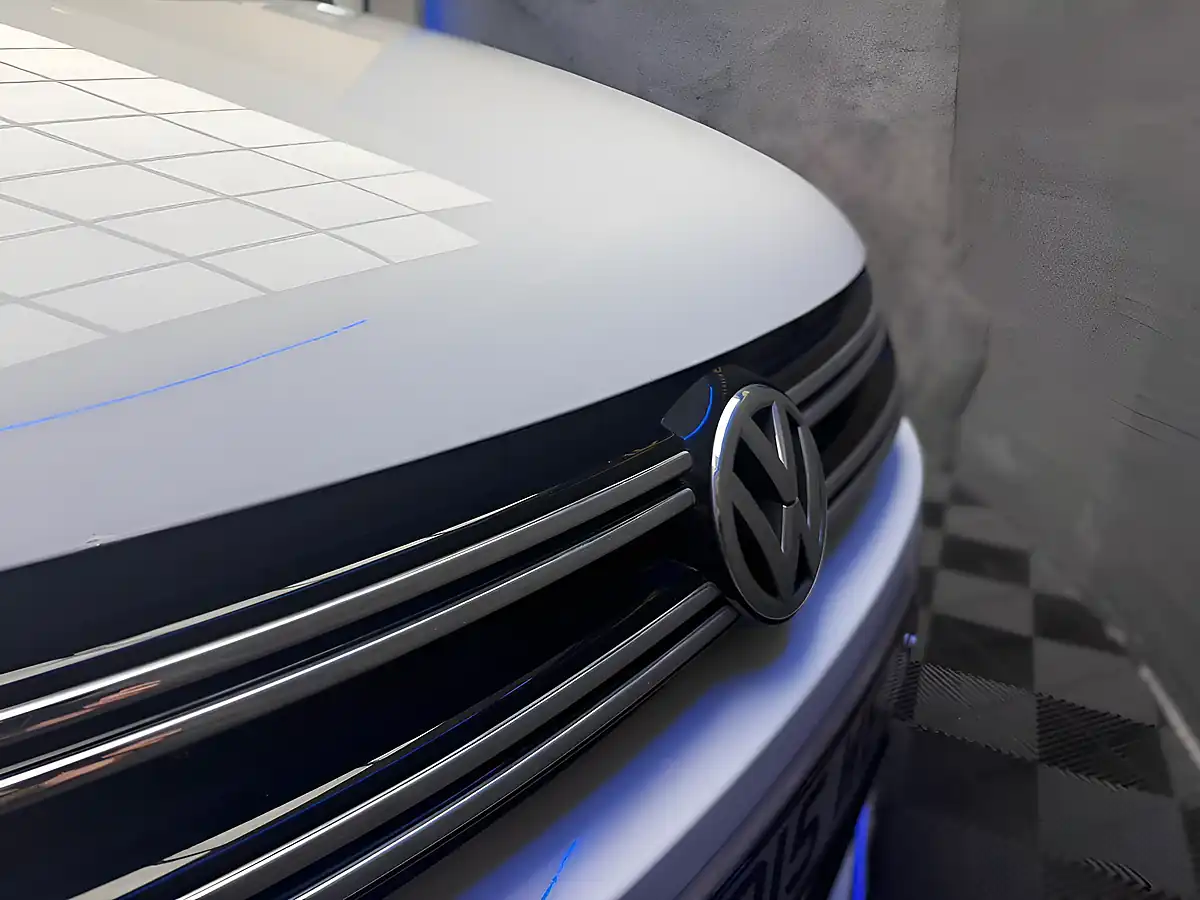 Used 2015 Volkswagen Tiguan Match White - Interior and Exterior details 9