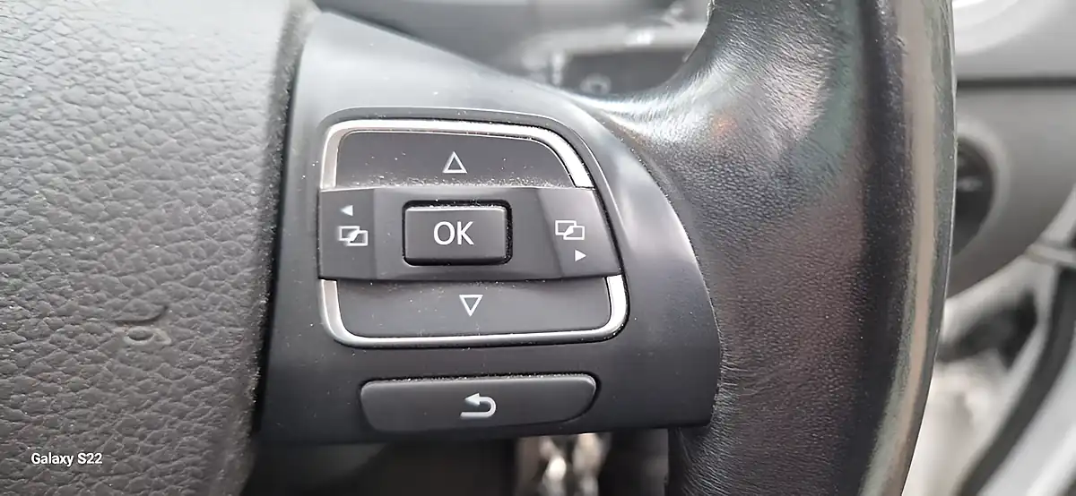 Used 2015 Volkswagen Tiguan Match White - Interior and Exterior details 18