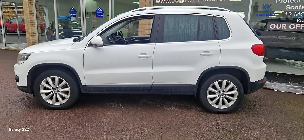 Used 2015 Volkswagen Tiguan Match White - Interior and Exterior details 2