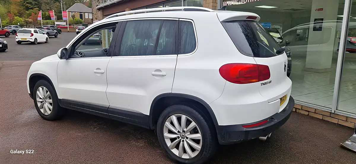 Used 2015 Volkswagen Tiguan Match White - Interior and Exterior details 4