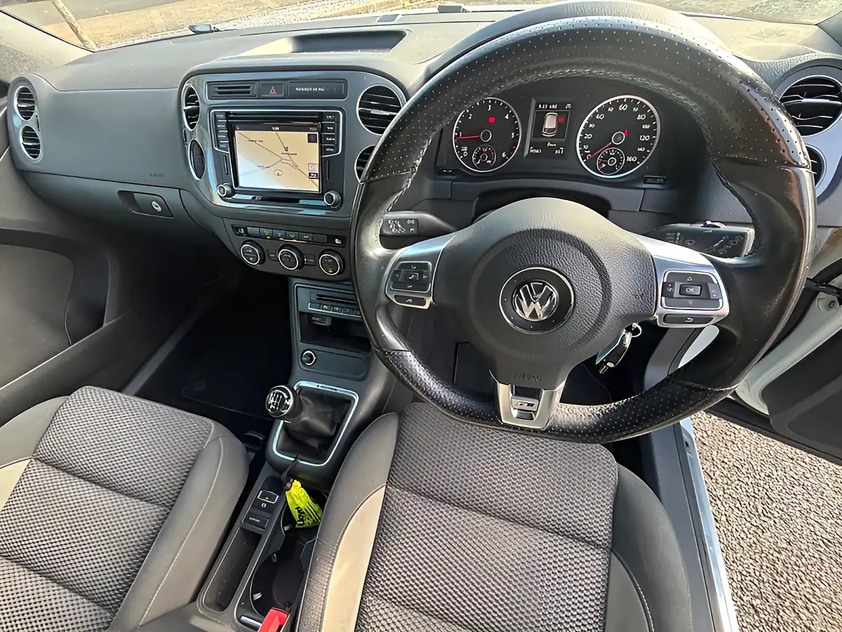 Used 2015 Volkswagen Tiguan R Line 4MOTION White - Interior and Exterior details 10