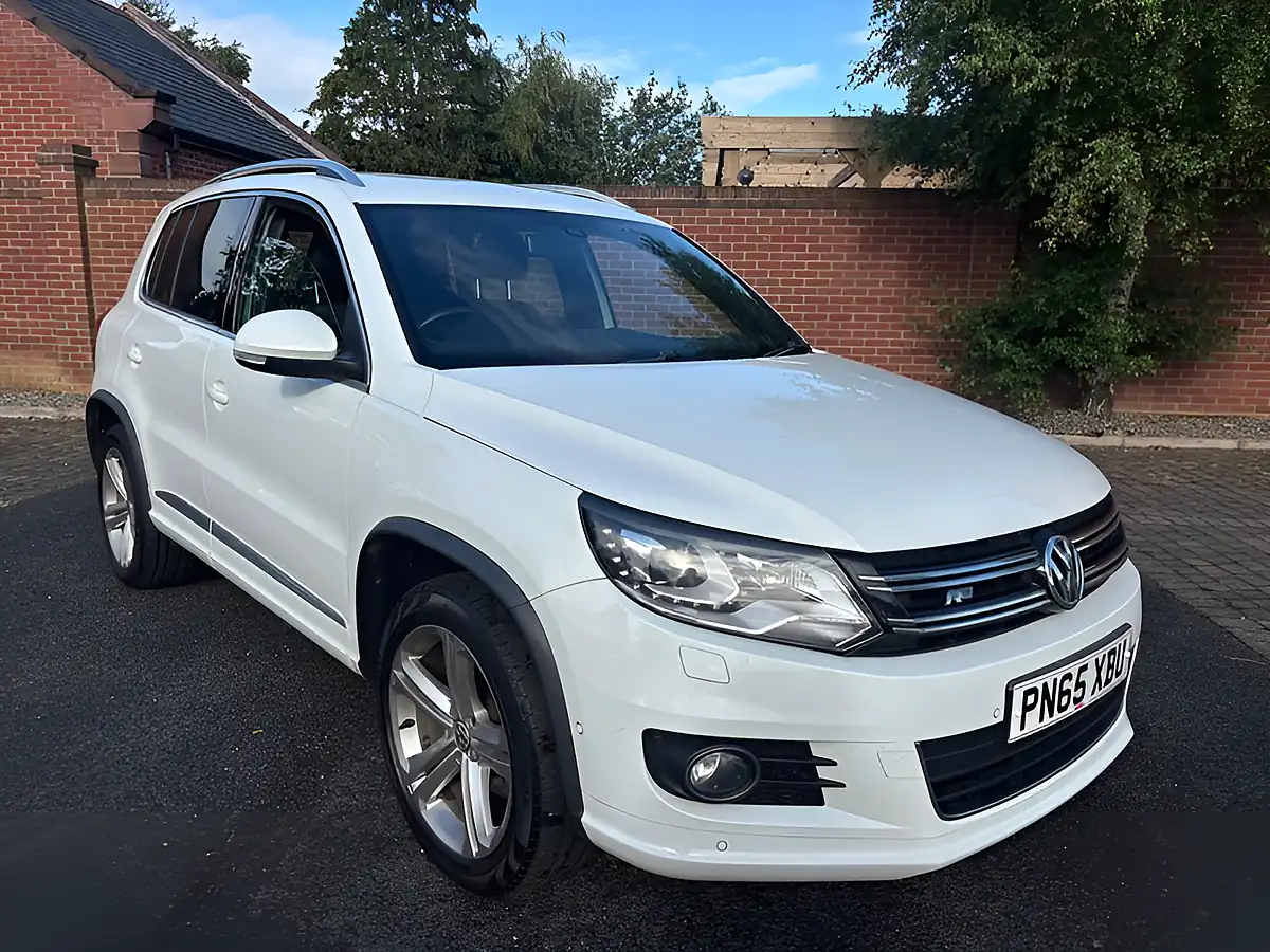 Used 2015 Volkswagen Tiguan R Line 4MOTION White - Interior and Exterior details 5