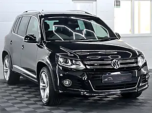 Used 2015 Volkswagen Tiguan R-Line Deep Black Pearl - Interior and Exterior details 3