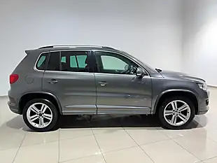 Used 2015 Volkswagen Tiguan R-Line Nimbus Grey - Interior and Exterior details 10