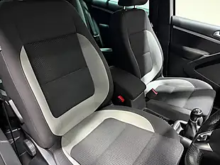 Used 2015 Volkswagen Tiguan R-Line Nimbus Grey - Interior and Exterior details 13