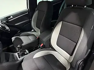 Used 2015 Volkswagen Tiguan R-Line Nimbus Grey - Interior and Exterior details 15