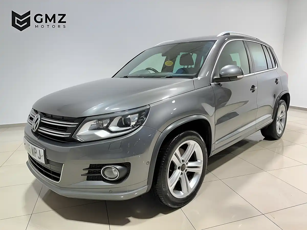 Used 2015 Volkswagen Tiguan R-Line Nimbus Grey - Interior and Exterior details 3