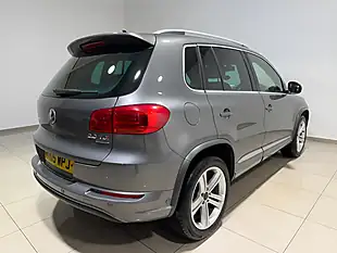 Used 2015 Volkswagen Tiguan R-Line Nimbus Grey - Interior and Exterior details 9
