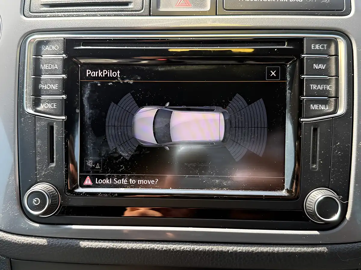 Used 2015 Volkswagen Tiguan R-Line Silver - Interior and Exterior details 15
