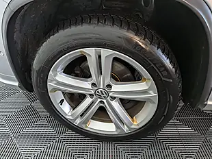 Used 2015 Volkswagen Tiguan R-Line Silver - Interior and Exterior details 12