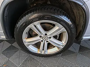 Used 2015 Volkswagen Tiguan R-Line Silver - Interior and Exterior details 13