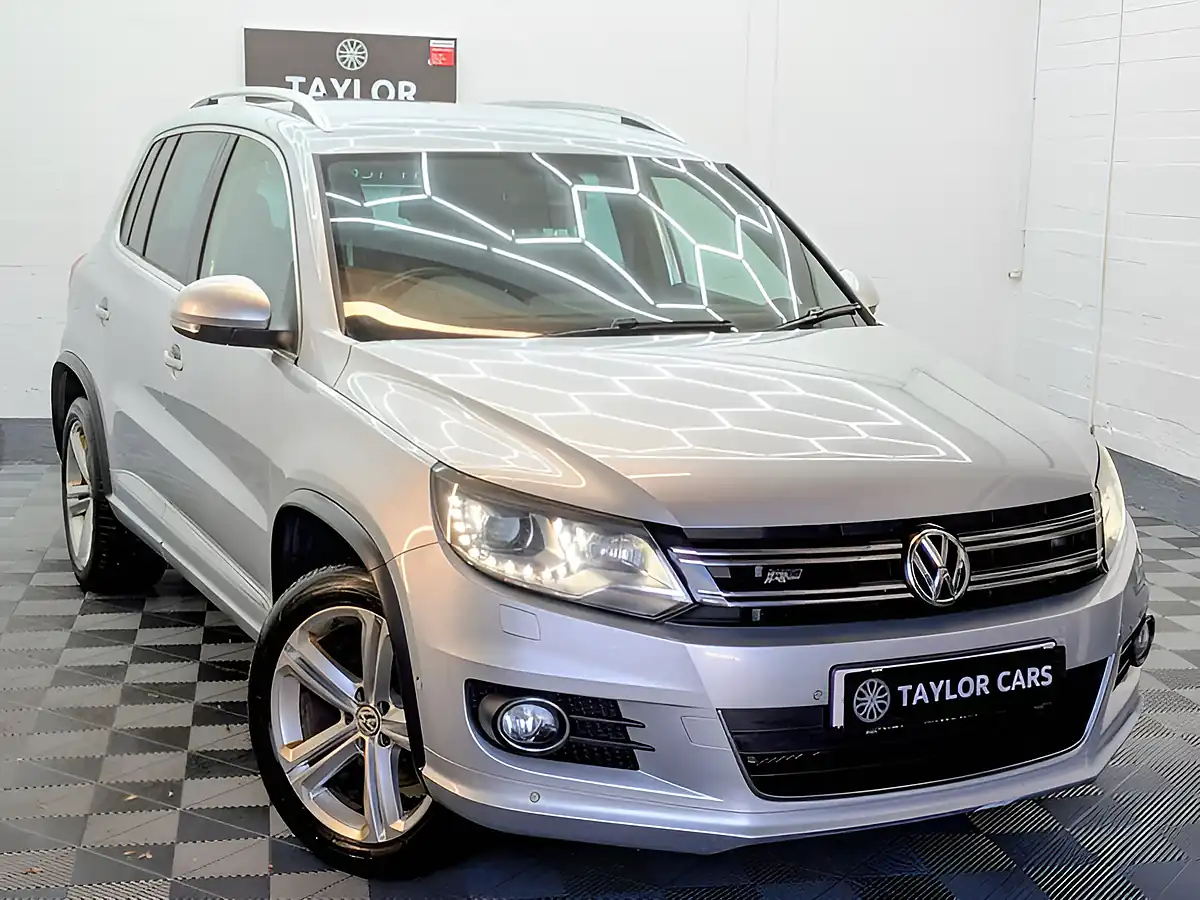 Used 2015 Volkswagen Tiguan R-Line Silver - Interior and Exterior details 3