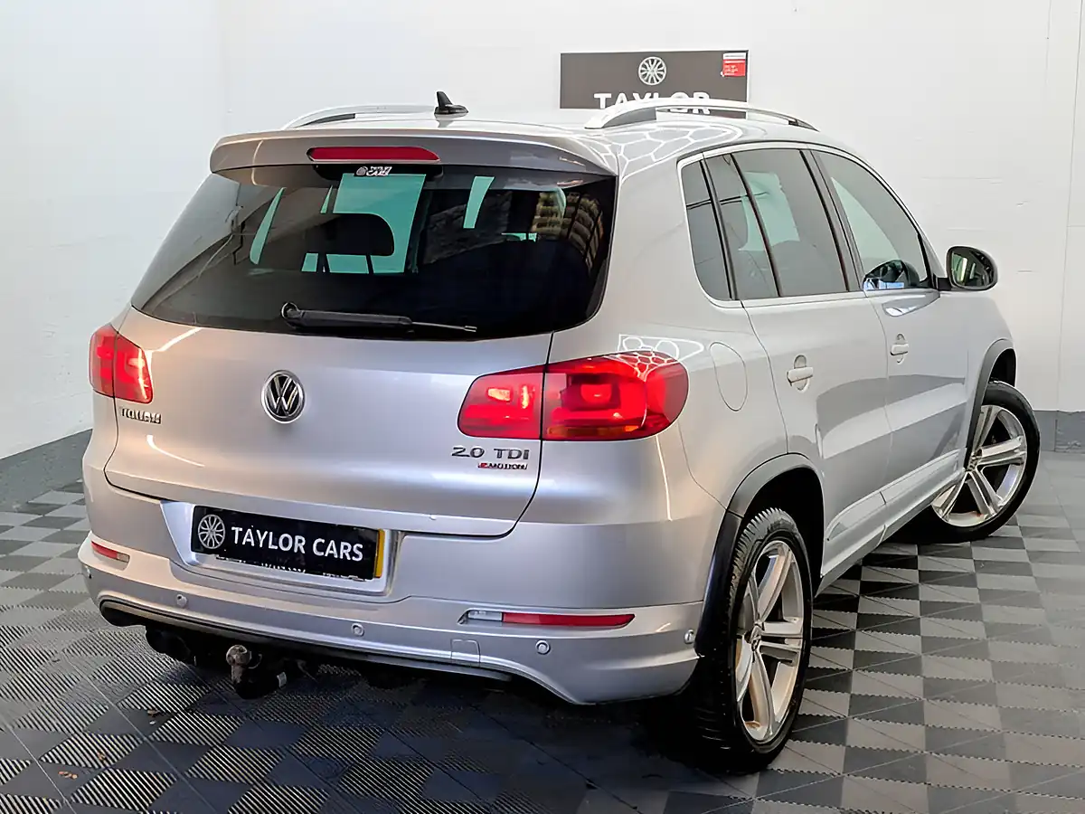 Used 2015 Volkswagen Tiguan R-Line Silver - Interior and Exterior details 5