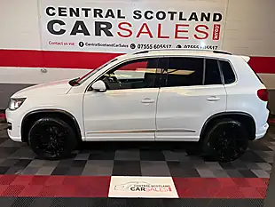 Used 2015 Volkswagen Tiguan R-Line White - Interior and Exterior details 9