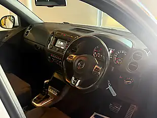 Used 2015 Volkswagen Tiguan R-Line White - Interior and Exterior details 14