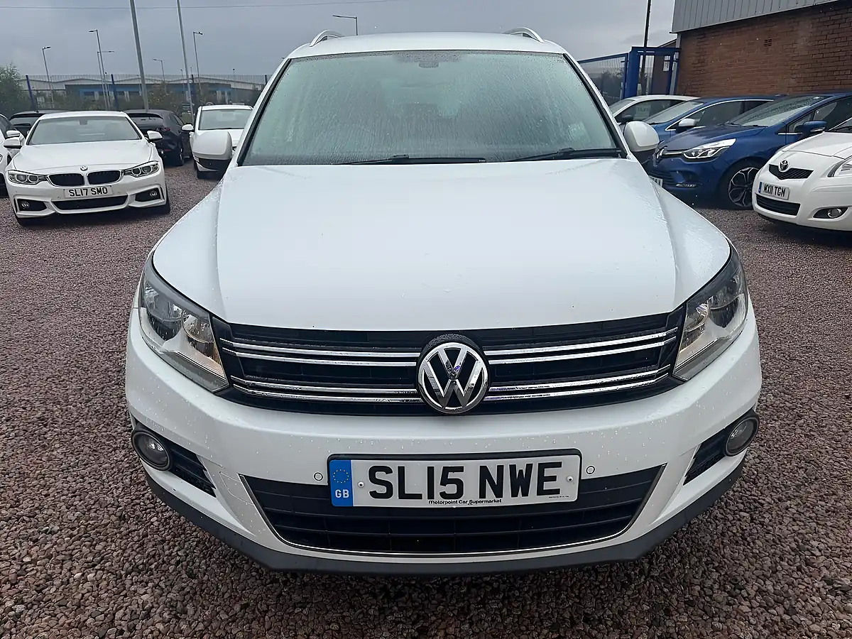 Used 2015 Volkswagen Tiguan Tech Match White - Interior and Exterior details 12