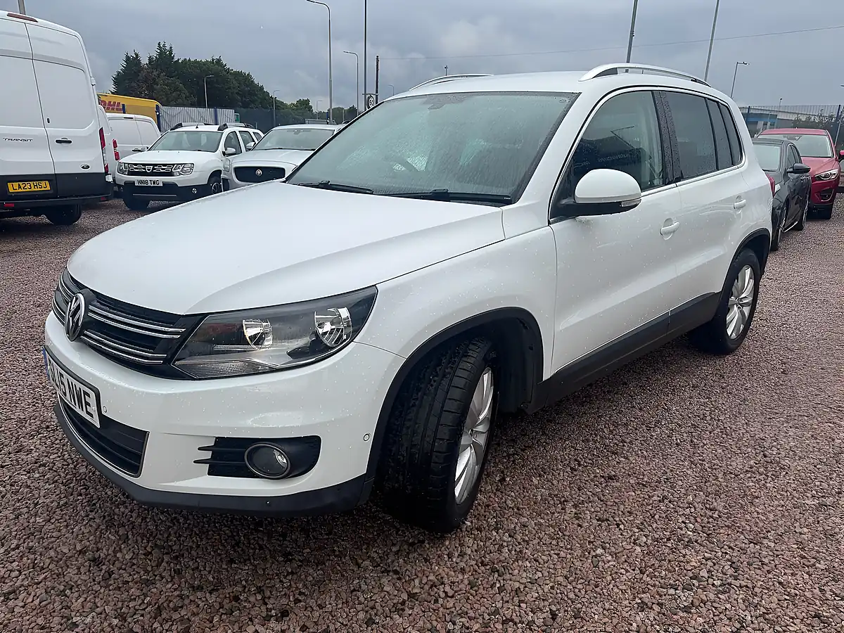 Used 2015 Volkswagen Tiguan Tech Match White - Interior and Exterior details 13