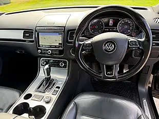 Used 2015 Volkswagen Touareg R-Line Black - Interior and Exterior details 10