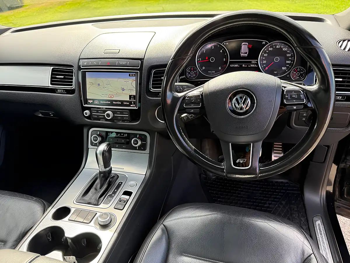 Used 2015 Volkswagen Touareg R-Line Black - Interior and Exterior details 10