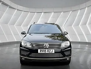 Used 2015 Volkswagen Touareg R-Line Black - Interior and Exterior details 3