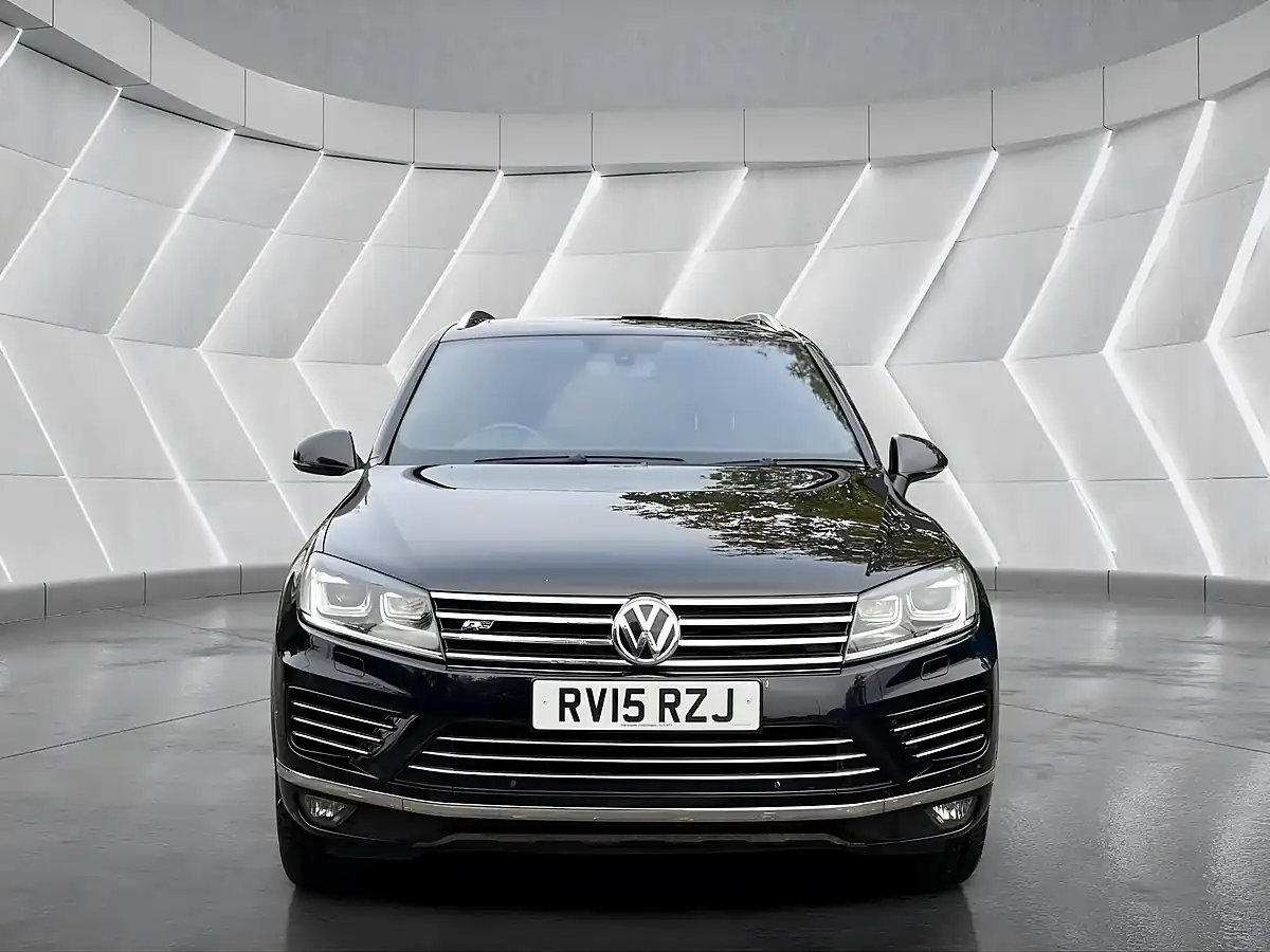 Used 2015 Volkswagen Touareg R-Line Black - Interior and Exterior details 3