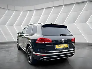 Used 2015 Volkswagen Touareg R-Line Black - Interior and Exterior details 7