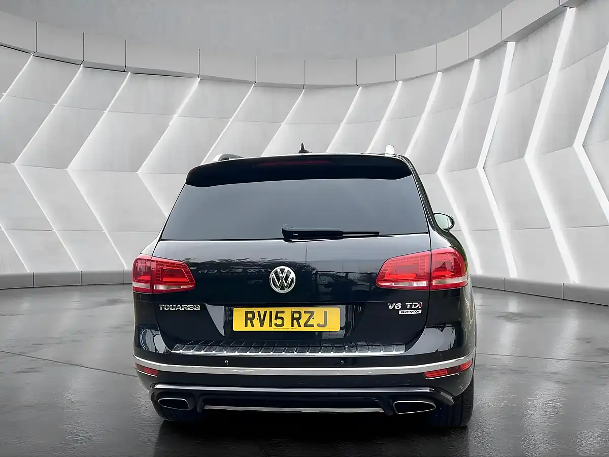 Used 2015 Volkswagen Touareg R-Line Black - Interior and Exterior details 8
