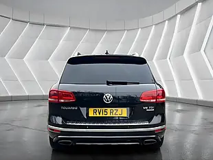 Used 2015 Volkswagen Touareg R-Line Black - Interior and Exterior details 9