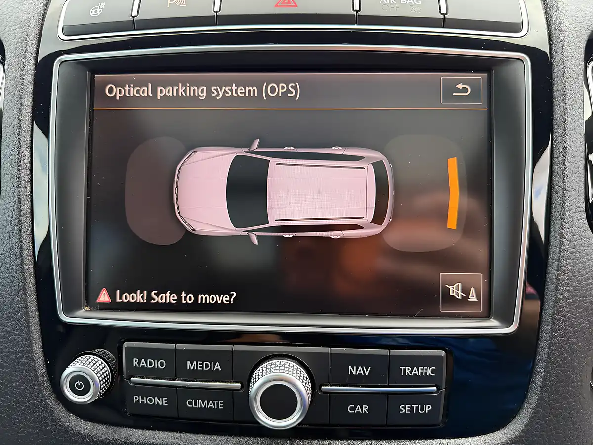 Used 2015 Volkswagen Touareg R-Line Black - Interior and Exterior details 13