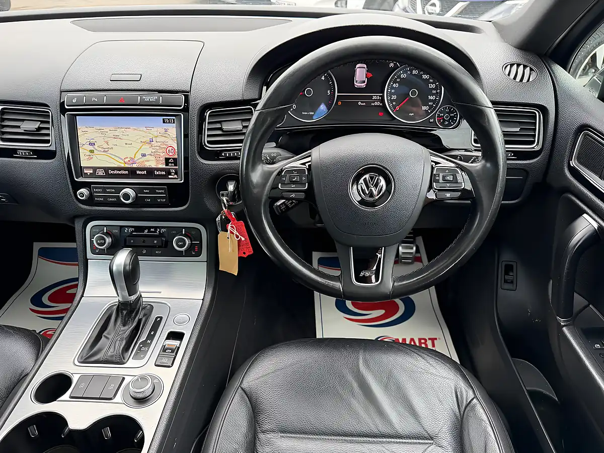 Used 2015 Volkswagen Touareg R-Line Black - Interior and Exterior details 15