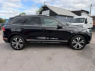 Used 2015 Volkswagen Touareg R-Line Black - Interior and Exterior details 6