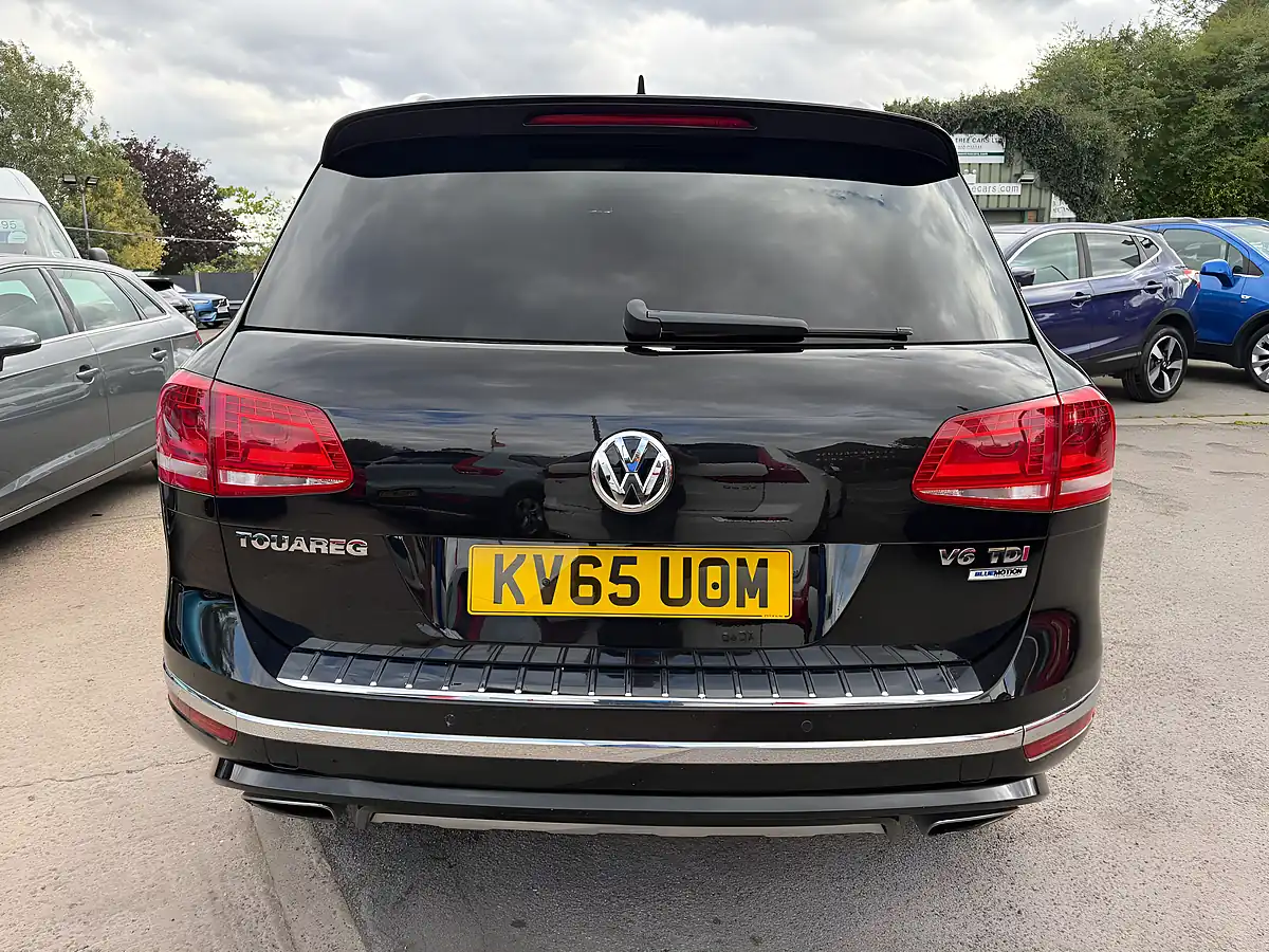 Used 2015 Volkswagen Touareg R-Line Black - Interior and Exterior details 7