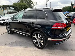 Used 2015 Volkswagen Touareg R-Line Black - Interior and Exterior details 8