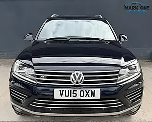 Used 2015 Volkswagen Touareg R-Line Blue - Interior and Exterior details 8