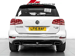 Used 2015 Volkswagen Touareg R-Line Pure White - Interior and Exterior details 5