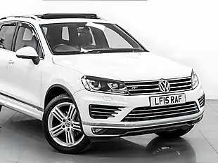 Used 2015 Volkswagen Touareg R-Line Pure White - Interior and Exterior details 8