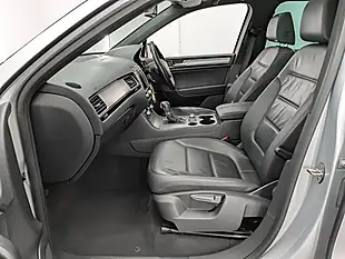 Used 2015 Volkswagen Touareg R-Line Silver - Interior and Exterior details 16