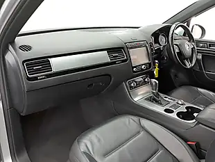 Used 2015 Volkswagen Touareg R-Line Silver - Interior and Exterior details 17