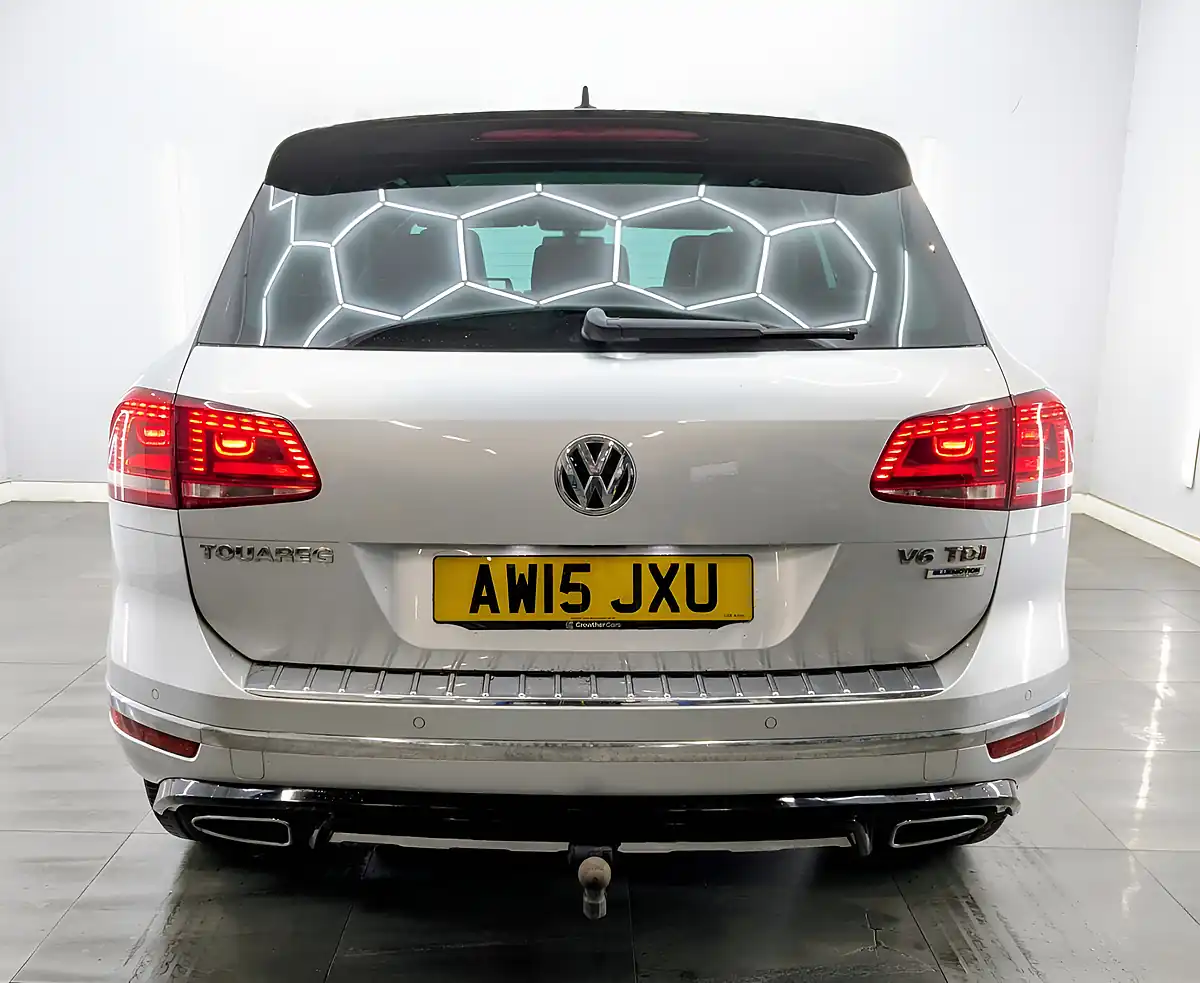 Used 2015 Volkswagen Touareg R-Line Silver - Interior and Exterior details 7