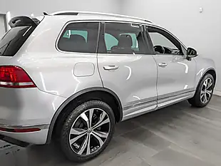 Used 2015 Volkswagen Touareg R-Line Silver - Interior and Exterior details 8