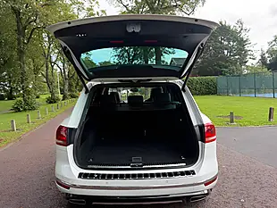 Used 2015 Volkswagen Touareg R-Line White - Interior and Exterior details 12