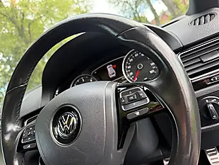 Used 2015 Volkswagen Touareg R-Line White - Interior and Exterior details 18