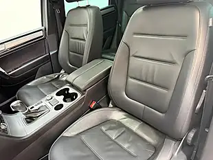 Used 2015 Volkswagen Touareg R-Line White - Interior and Exterior details 16