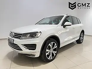 Used 2015 Volkswagen Touareg R-Line White - Interior and Exterior details 3