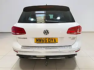 Used 2015 Volkswagen Touareg R-Line White - Interior and Exterior details 9