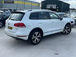 Used 2015 Volkswagen Touareg R-Line White - Interior and Exterior details 11